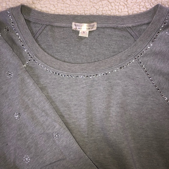 Longe Sleeve Sweatshirt - Picture 3 of 3